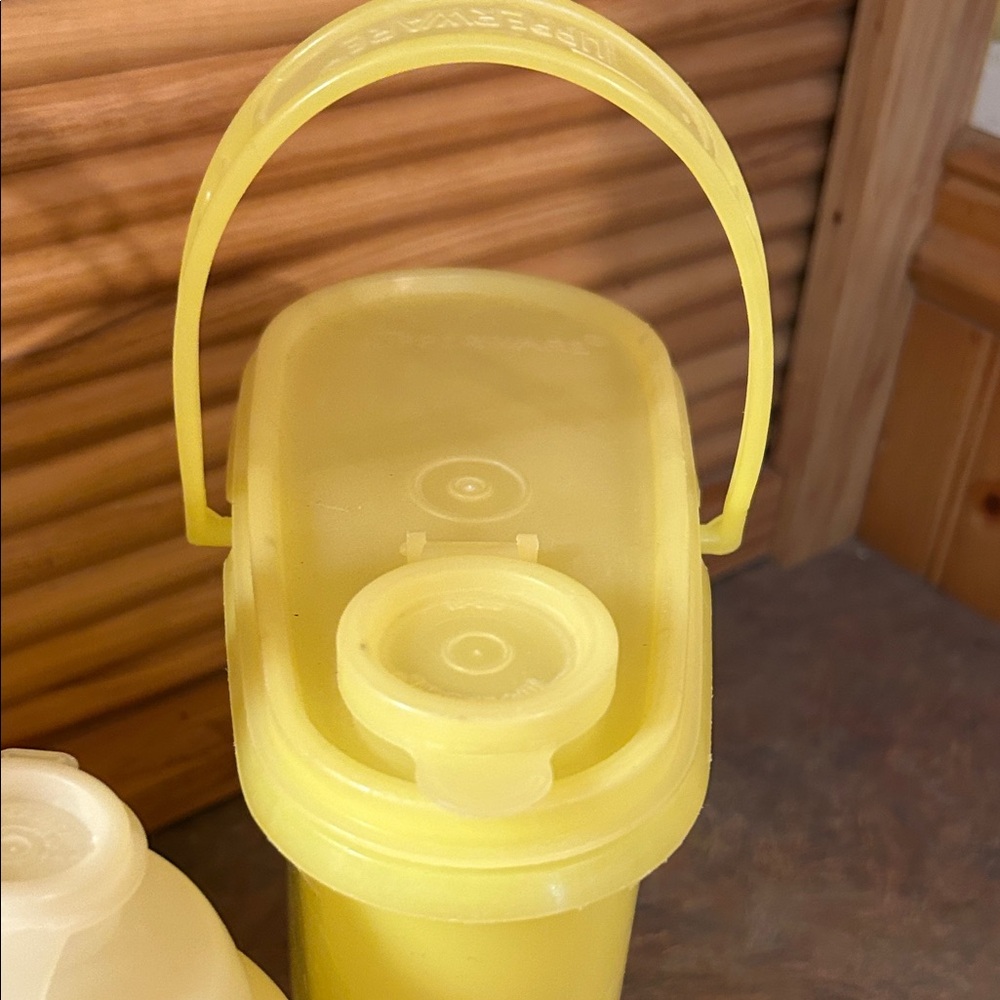Tupperware Yellow Storage Set - Picture 5 of 5